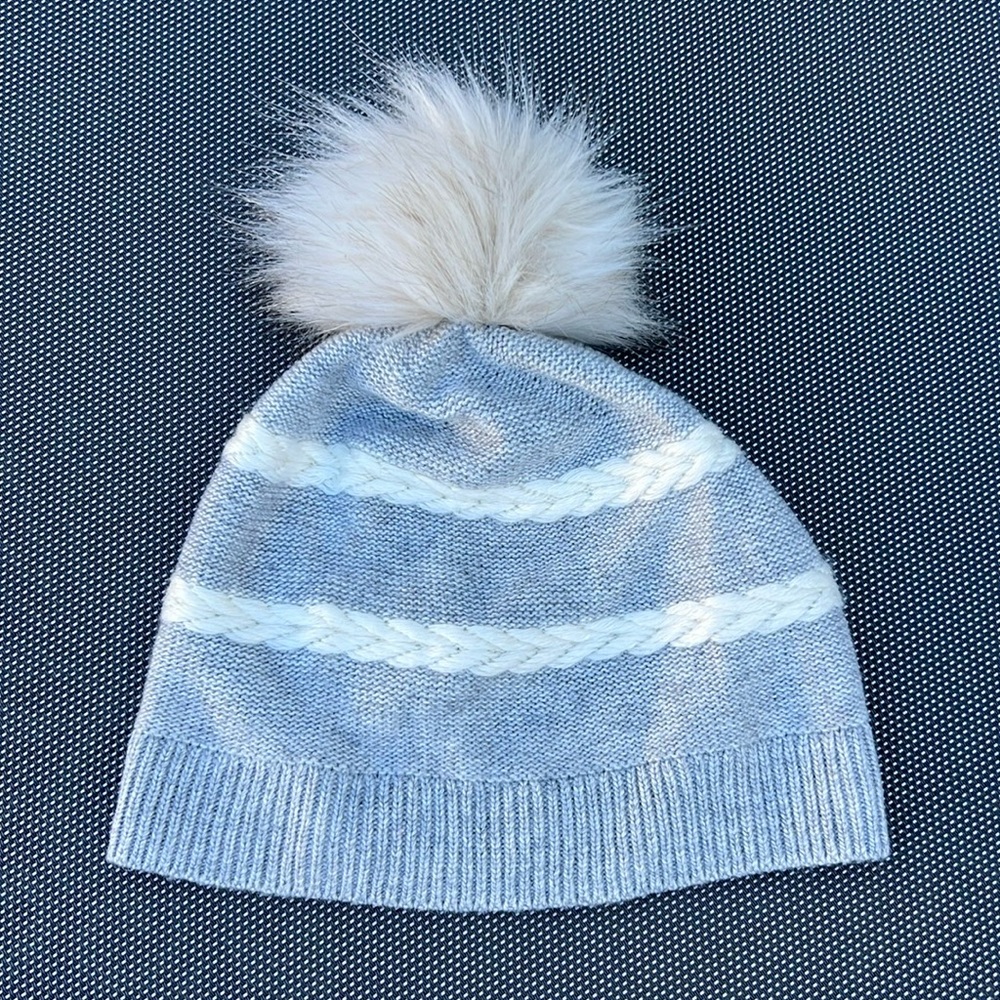 NWT Talbots Gray & White Beanie with Faux Fur Pom Pom. Cozy and stretch fit.